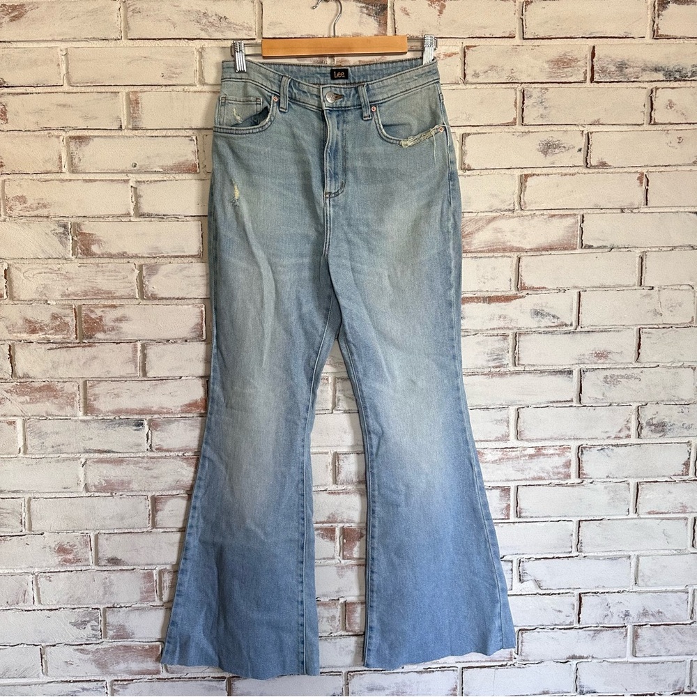 Vintage Lee flare jeans size 28